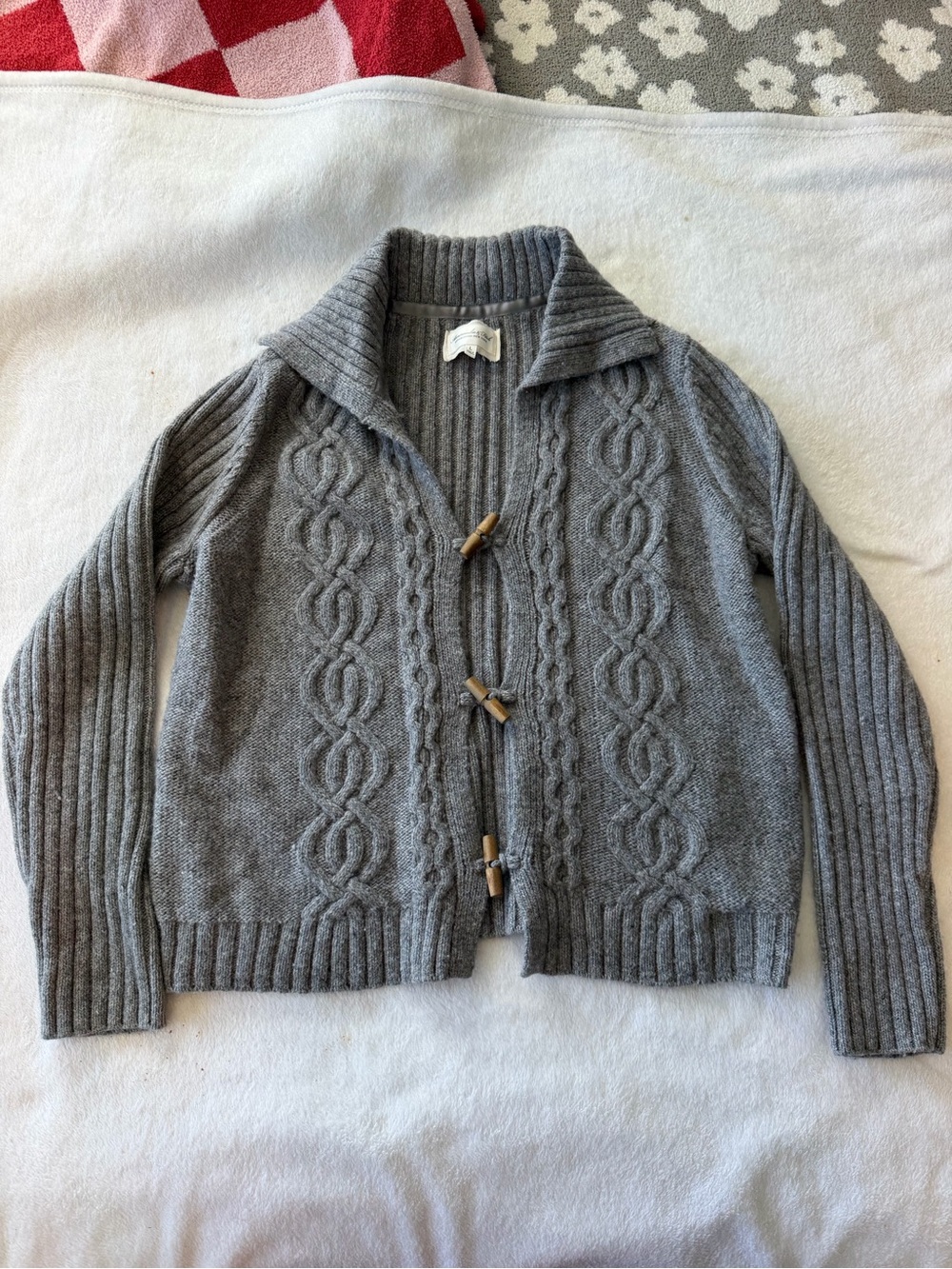 Abercrombie & Fitch Gray Cable-Knit Toggle Cardigan